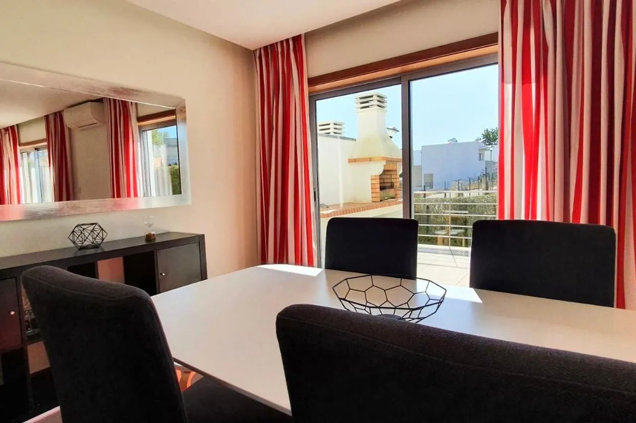 Lovelystay - Modern 3Bedroom Duplex W/Pool Alcantarilha 0*,