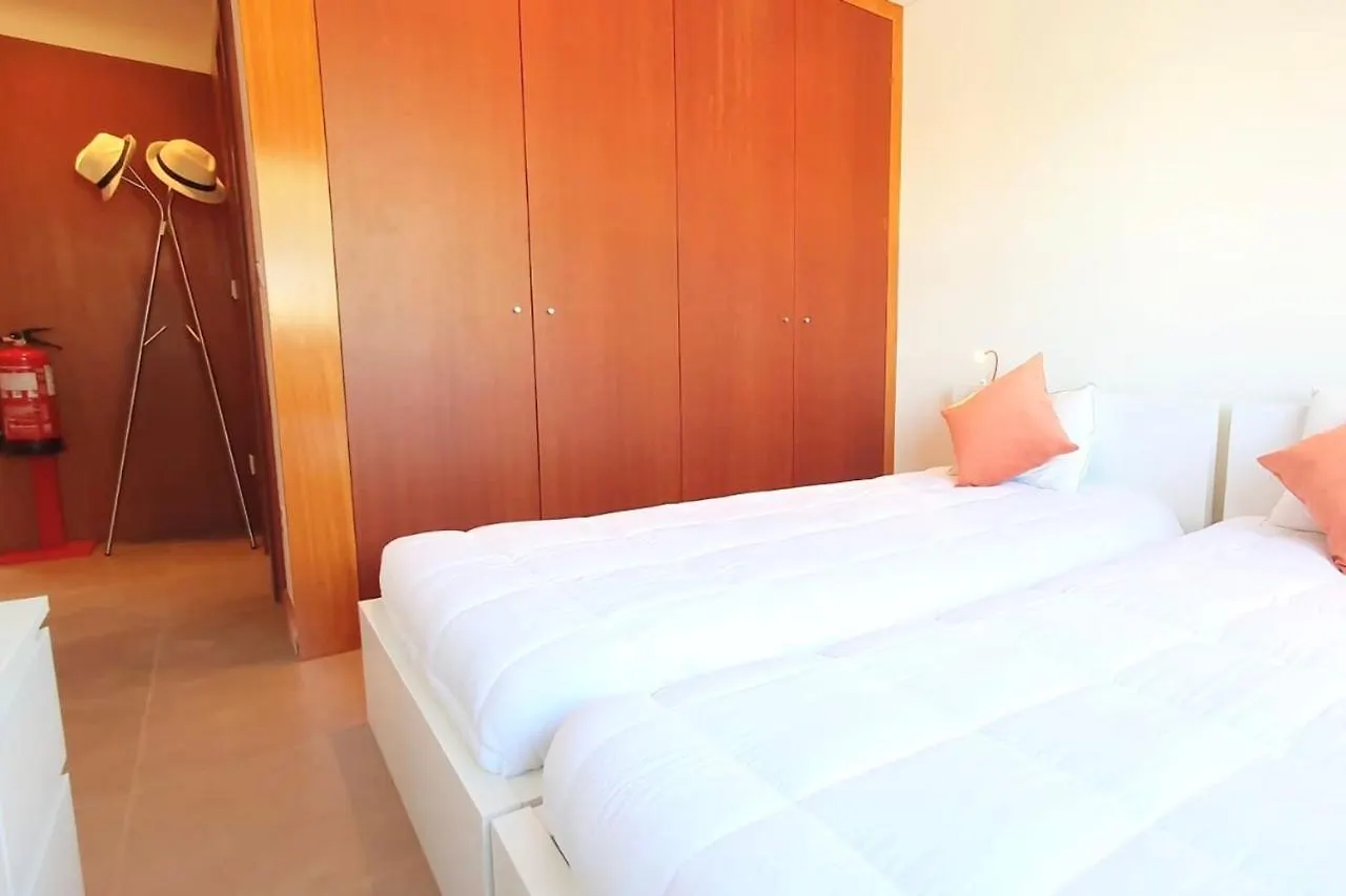 Lovelystay - Modern 3Bedroom Duplex W/Pool Alcantarilha Portugal