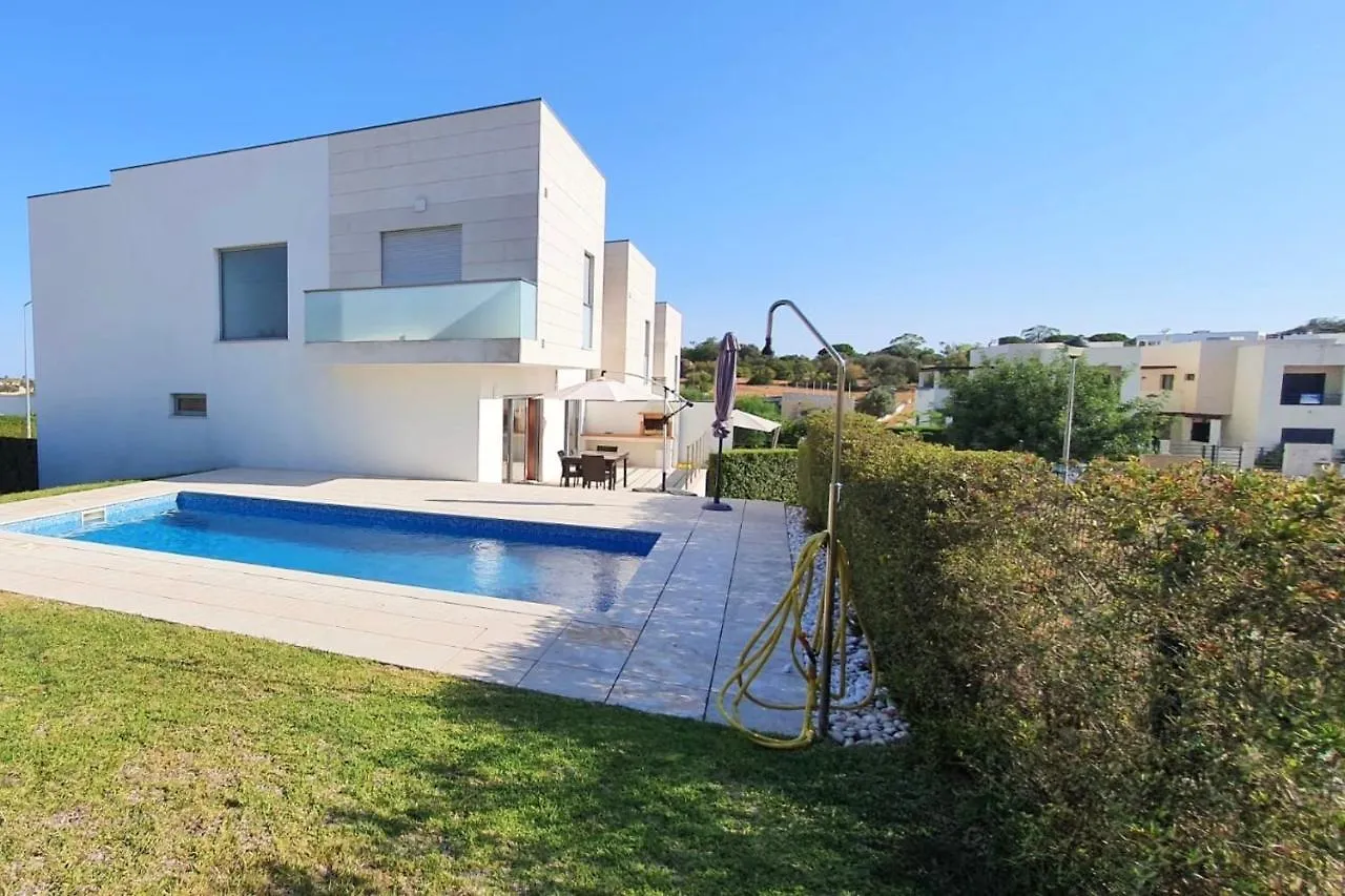 Lovelystay - Modern 3Bedroom Duplex W/Pool 阿尔坎塔里利亚